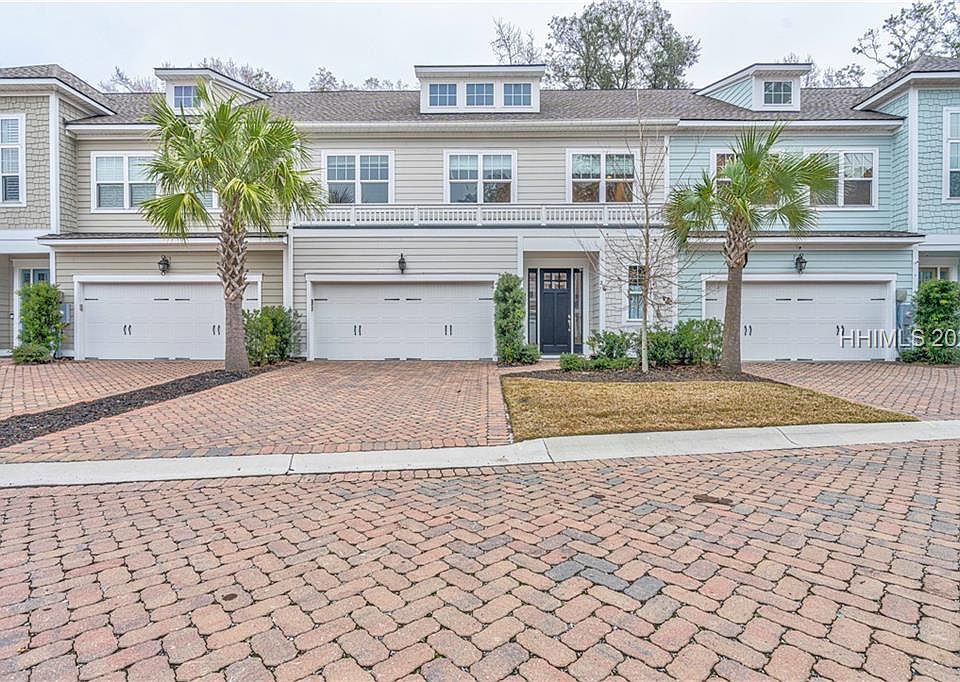 1st image of 20 Creekstone Dr