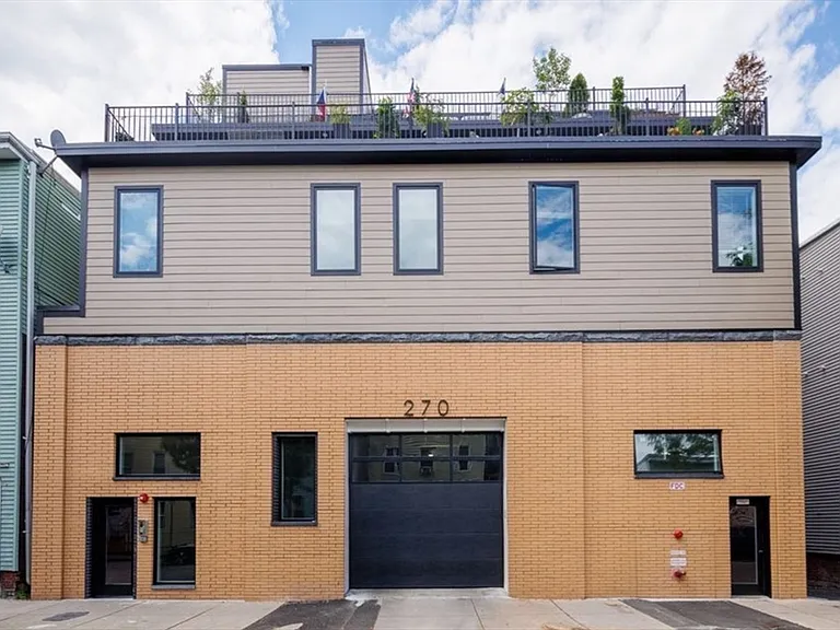 270 Paris St #7 — Photo 13