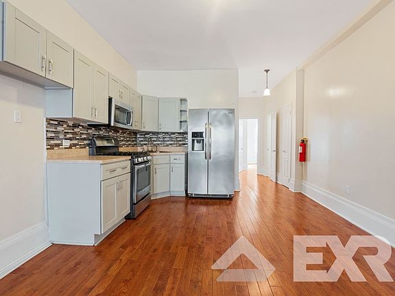3rd image of 111 Ralph Ave APT 2