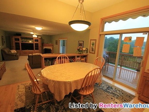 4th image of 22595 Elston Ct