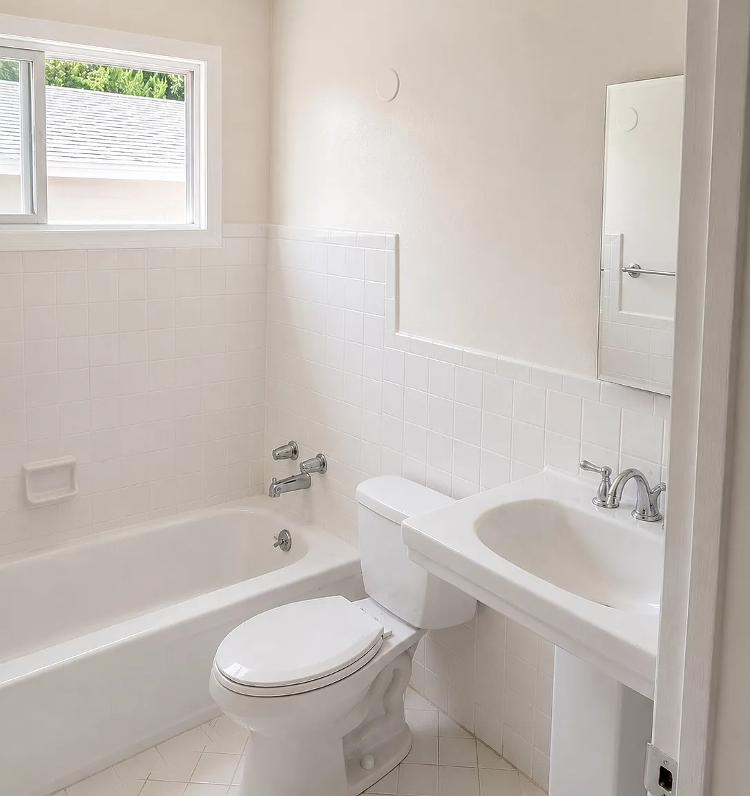 4 bed, 1587 sqft, $3,300 — Photo 2
