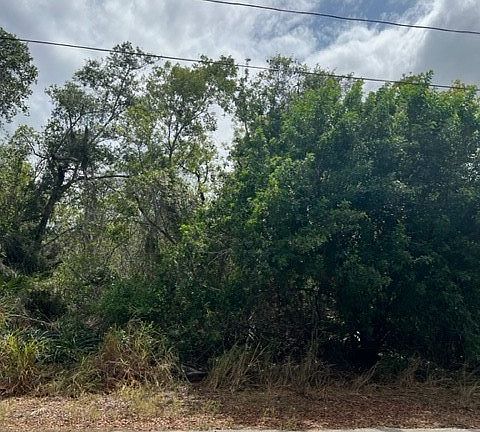 4th image of 255 S Huntley Dr