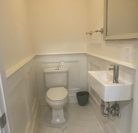4th image of 49 Lawrence Ave #2