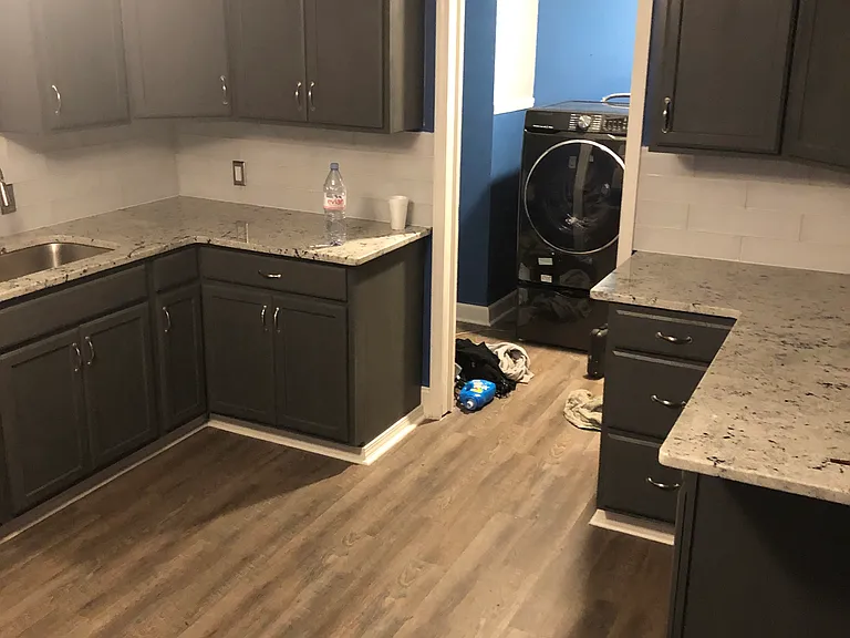 897 Campbell Ave — Photo 10