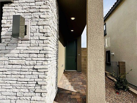 2nd image of 11516 Desert Hollow Ave