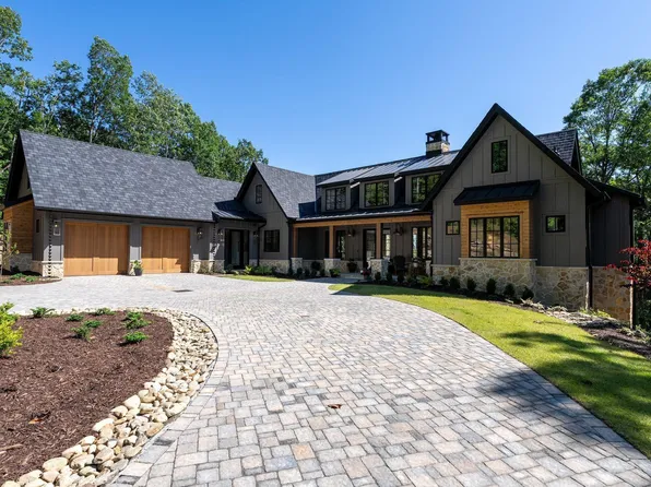 189 Crowne Hill Way, Marietta, SC 29661