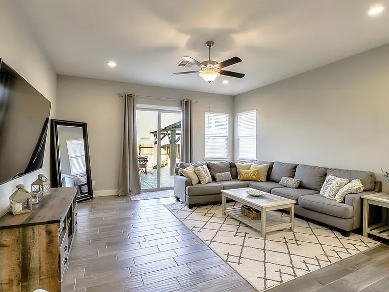1474 Sunridge Ct — Photo 4