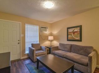 210 W Pioneer Pkwy APT 01, Arlington, TX 76010