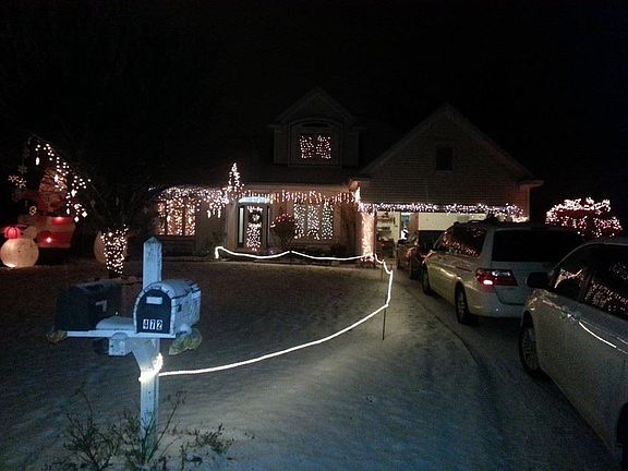 2nd image of 472 Hayes St