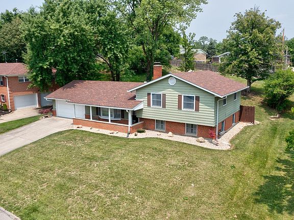 4th image of 628 Glenway Dr