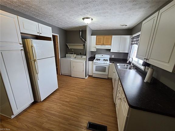 5th image of 317 Birch Hill Dr