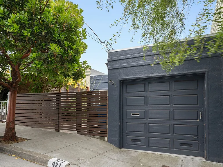 421 Nevada St — Photo 1