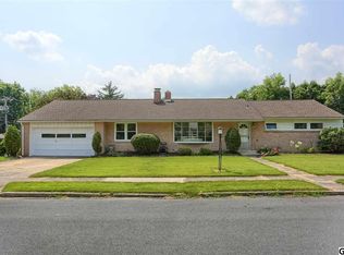 3119 Earle St, Harrisburg, PA 17109