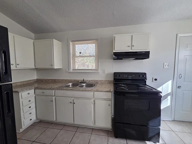 4638 Appleville St — Photo 12