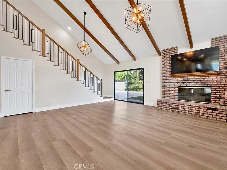 1432 N Catalina St — Photo 19