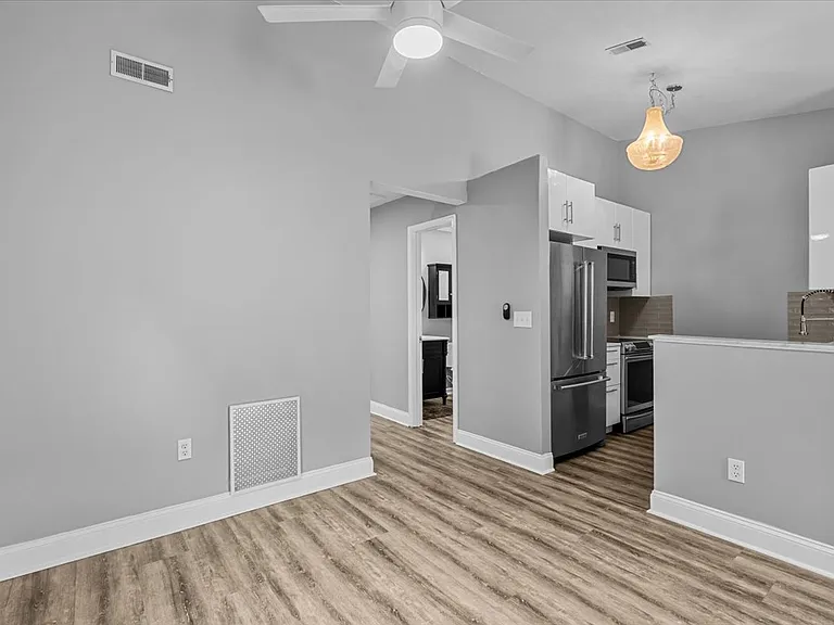 2653 Cottage Pl — Photo 6
