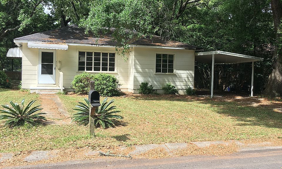 Perfect lot for new home