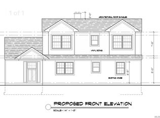 84 Ramble Ln, Levittown, NY 11756