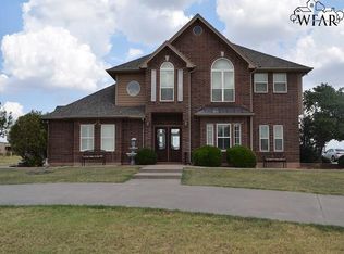 294 Burnett Ranch Rd, Electra, TX 76360