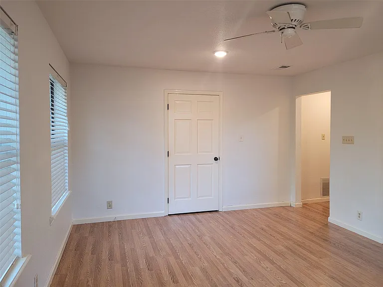306 E Anderson Ave — Photo 6
