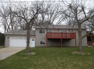 1918 Hillcrest Rd, Rockford, IL 61108