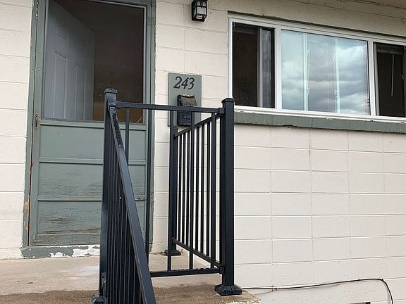 3rd image of 239-241 Bishop St #243