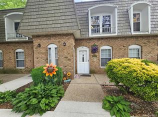 655 Middle Country Road #2H2, Coram, NY 11727