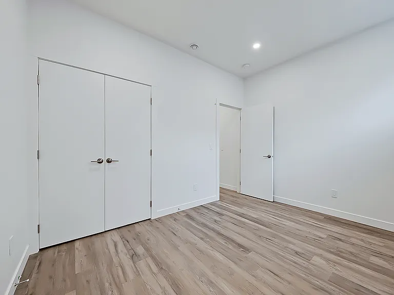 2026 18th Ave NW — Photo 14
