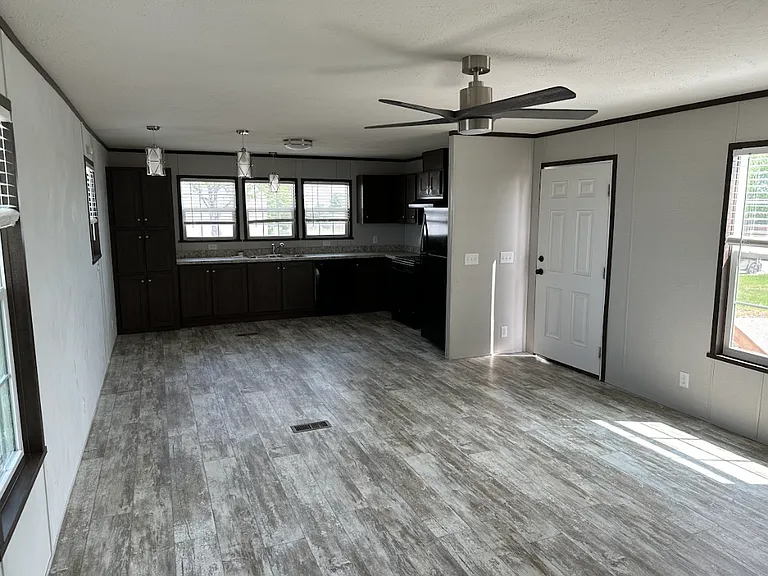 2951 W Ponderosa St — Photo 3