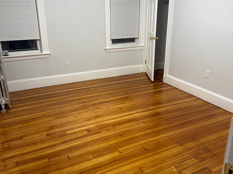10 Humphreys St #2 — Photo 4
