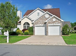 41 Eagleswood Dr, Waretown, NJ 08758
