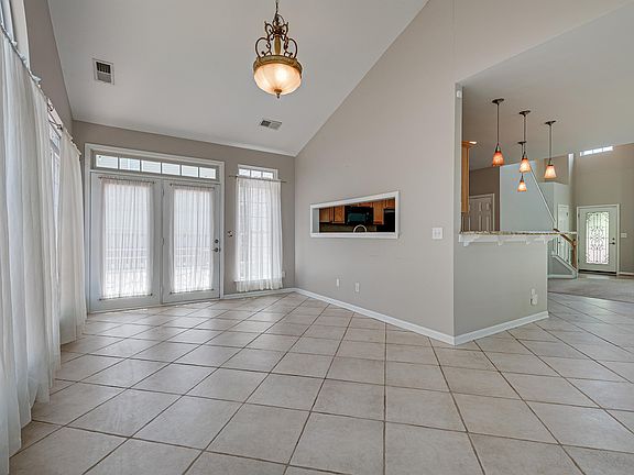 5th image of 1837 Chinchester Ln