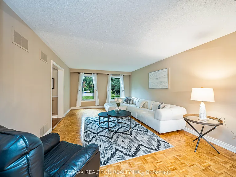 194 Glenada Ct — Photo 13