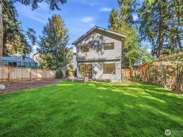 14338 Bagley Avenue N #B, Seattle, WA 98133