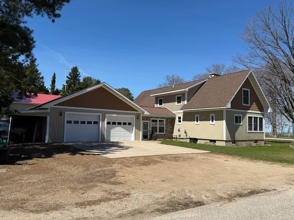 21625 E Brazel St, Grand Marais, MI 49839