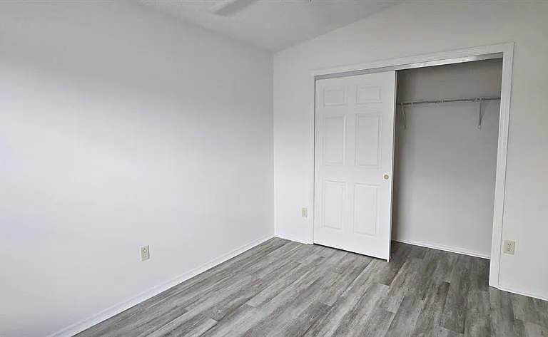 1009 Ridgeville Rd — Photo 10