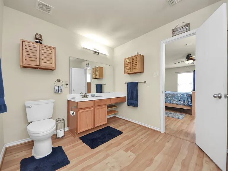 17006 Kemble Creek Dr — Photo 15