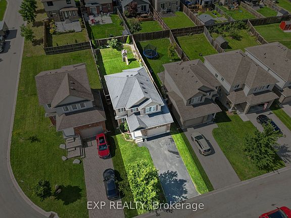 2nd image of 2700 Foxbend Line