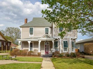 758 Meridian St, Florence, AL 35630
