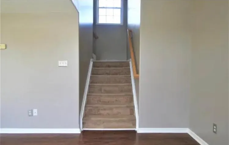 428 Greathouse Dr — Photo 11