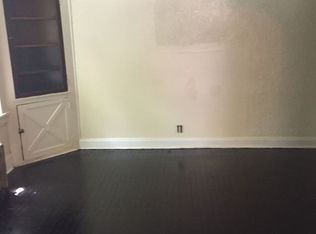 2453 N 17th St APT 1, Milwaukee, WI