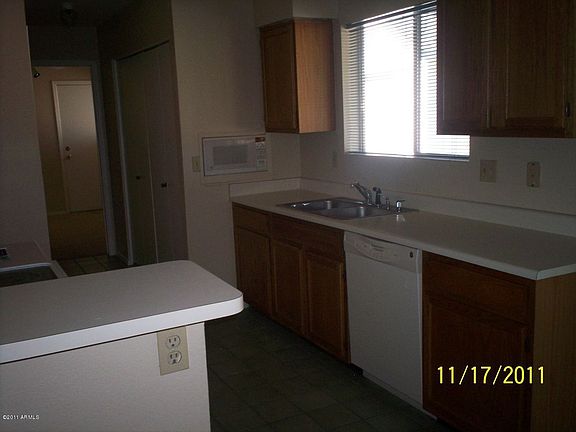 4th image of 8702 W Alice Ave