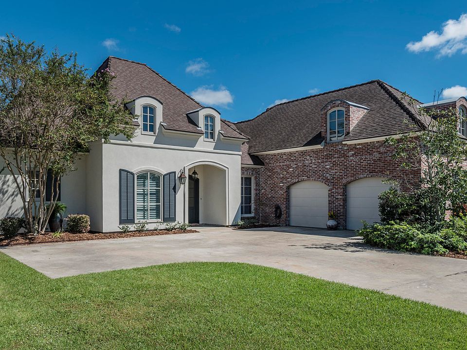1st image of 111 Creek Bnd