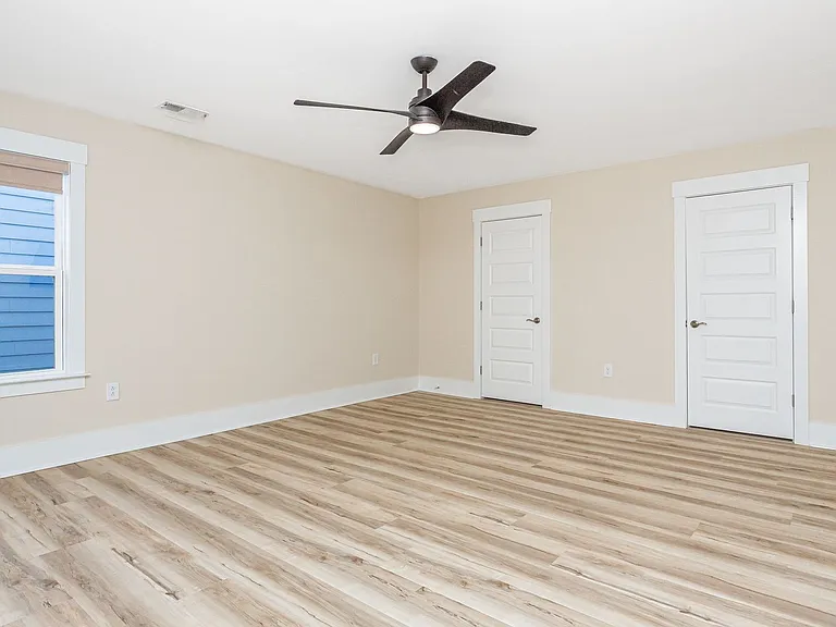 7129 Spoleto Dr — Photo 59