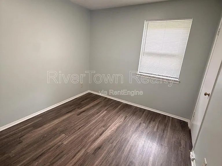 1624 Winfield Ave — Photo 8