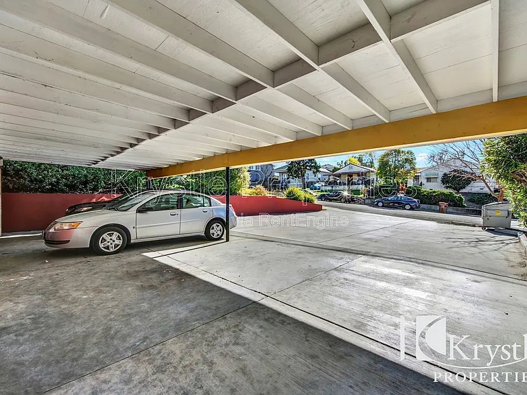 451 E L St — Photo 15