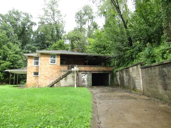 4107 Miracle Ridge Rd, Monongahela, PA 15063