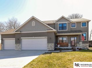 5017 Waterford Ave, Bellevue, NE 68133