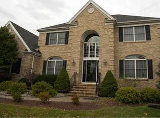 5 Raddel Ct, Hillsborough, NJ 08844