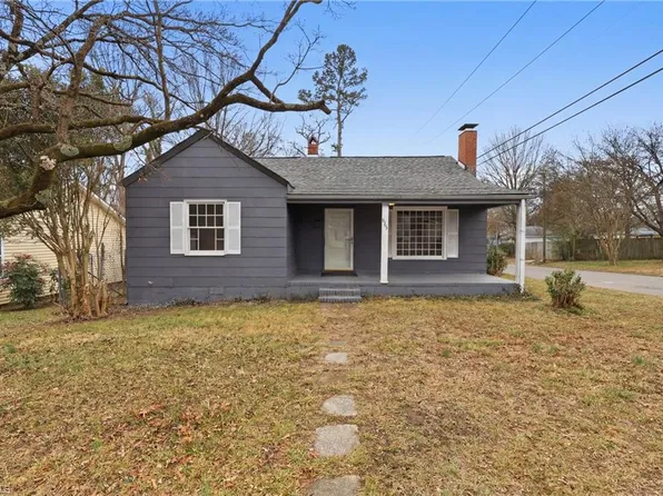 829 W Terrell St, Greensboro, NC 27406